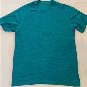 Lululemon Metal Vent - Medium